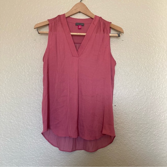 Vince Camuto Rose Sleeveless Blouse 100% Polyester - Picture 1 of 3